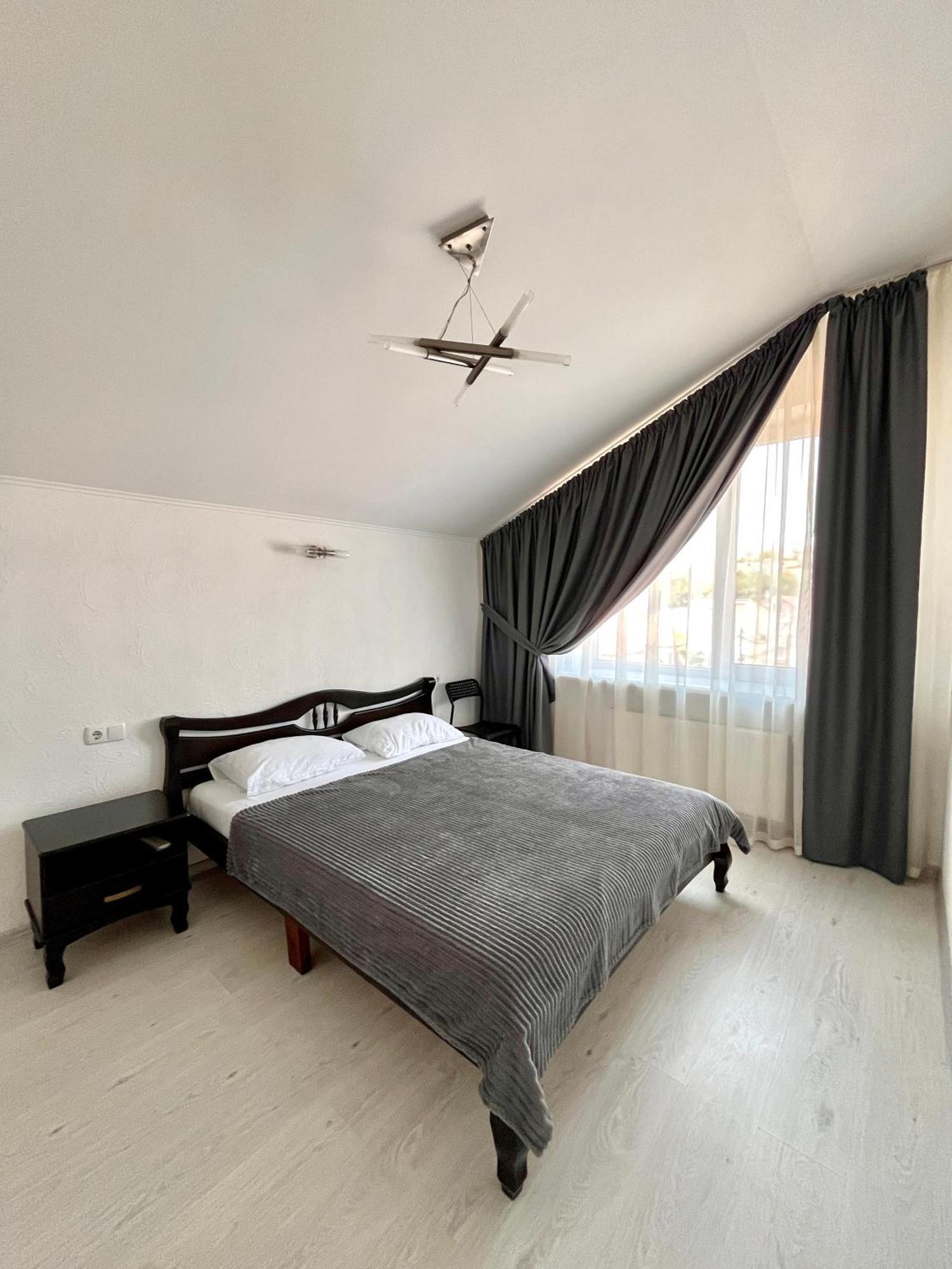Done Kandybone Apartments Burlach'ya Balka Buitenkant foto