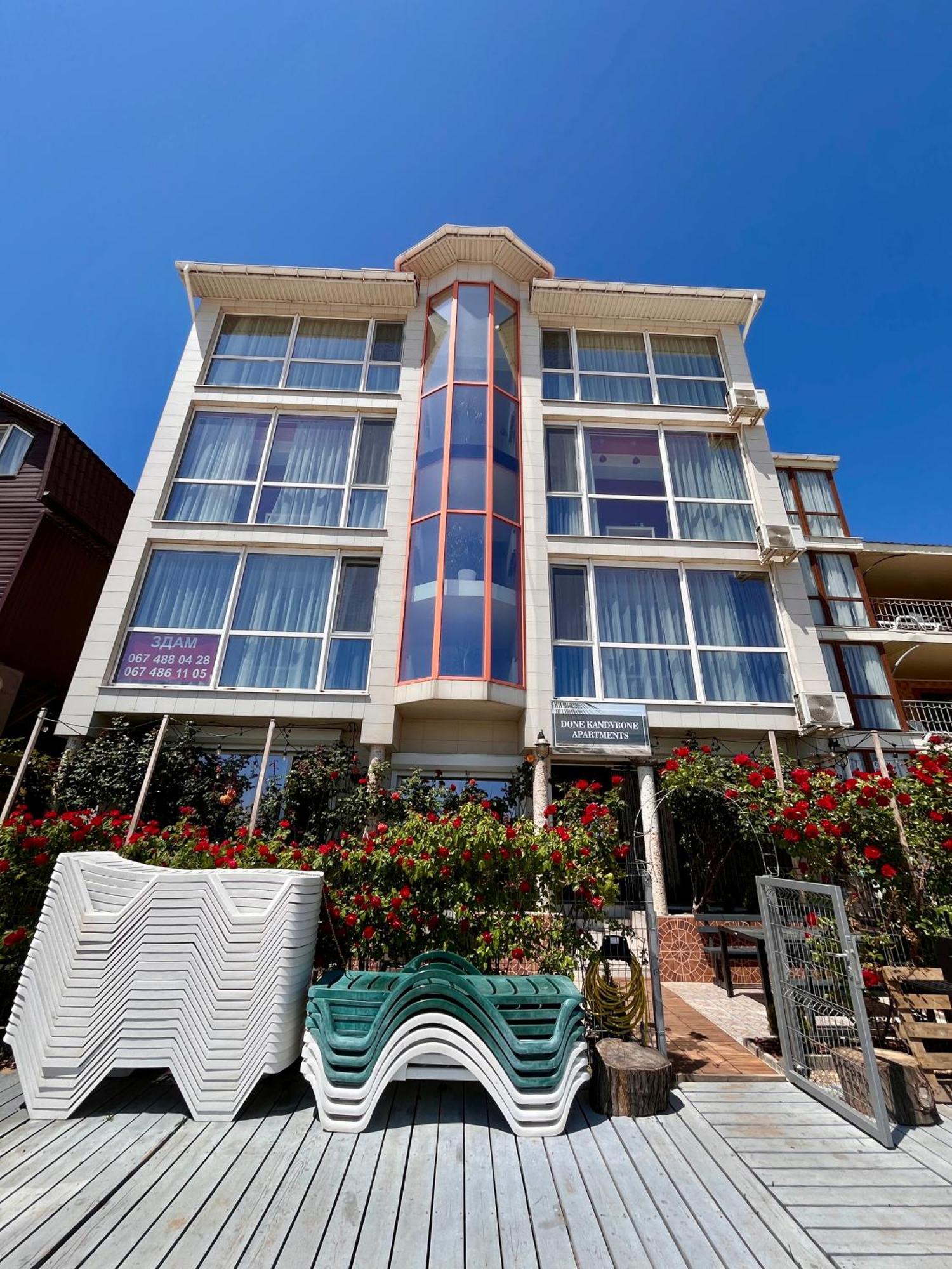 Done Kandybone Apartments Burlach'ya Balka Buitenkant foto
